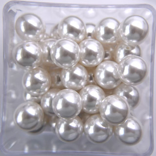 Classic white and soft ivory pearl beads for nail decoration