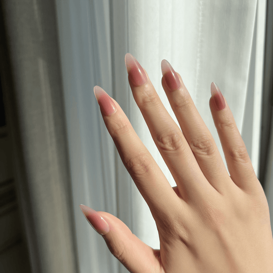 LuxeTip Blush Ombre press on nails medium almond, on hand display 2