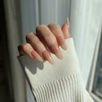 LuxeTip Nude Beige Ombre press on nails medium almond, on hand display 3