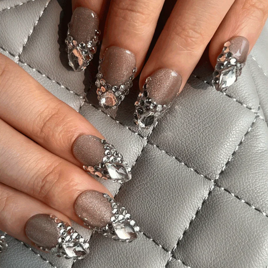 Rhinestone gem shining cat eye press on nails- South Africa. On hand, press on nails match with outfit.
