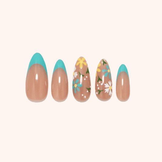 protea inspo flower nails. Press on nails. Product image. 5 press-ons.