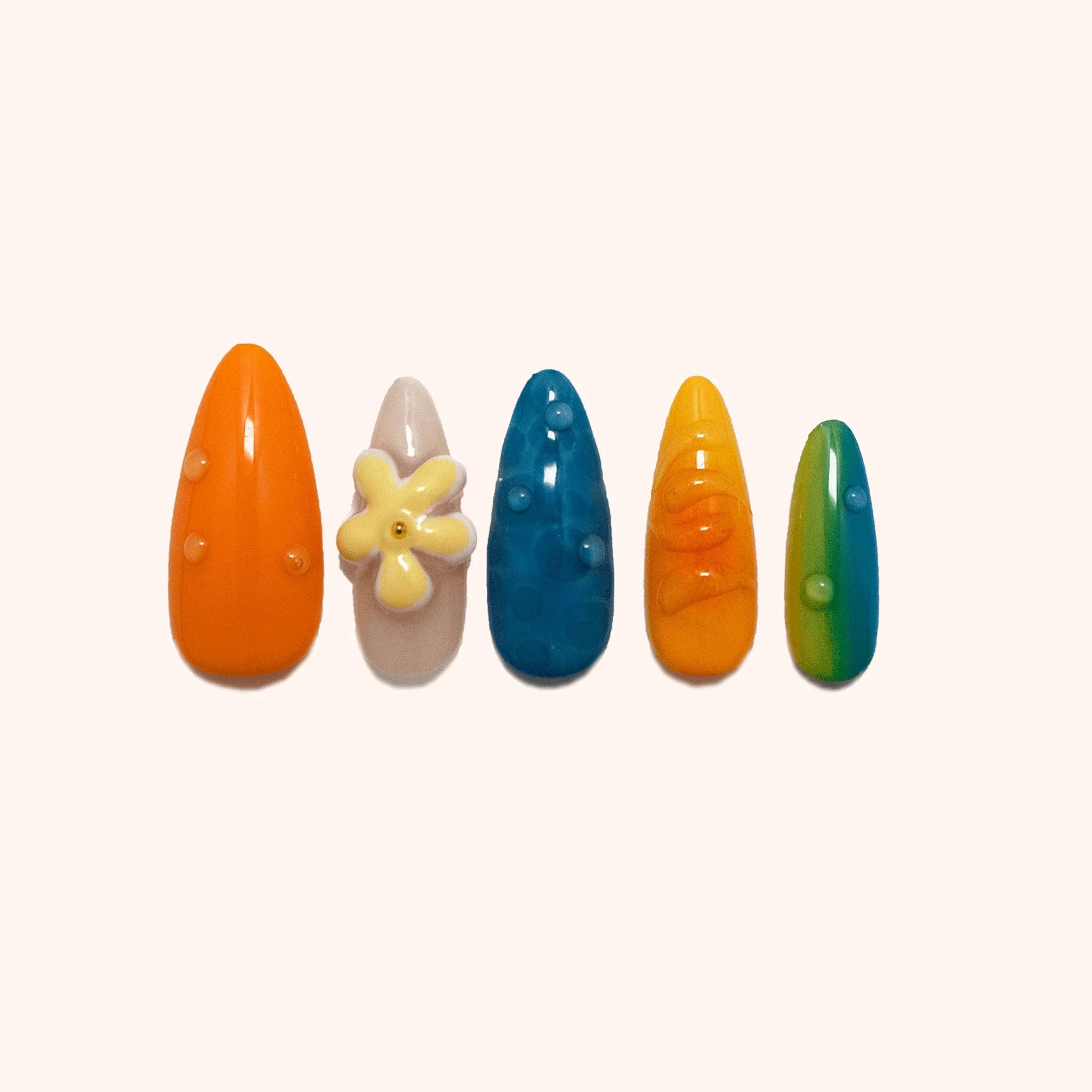 Trendy 3D nails with Starfish and waterdrop designs. Colorful press on nails. Product image. 5 press-ons.