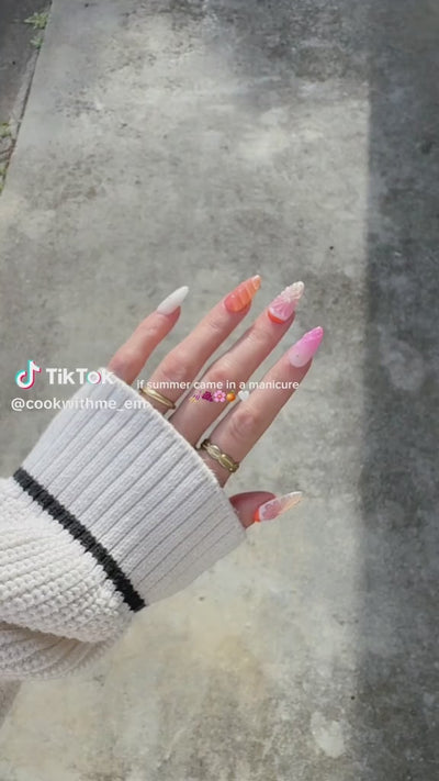 LuxeCharm Press on nails review, nail trend, on hand look, South Africa